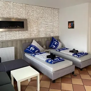  Apartment Family
